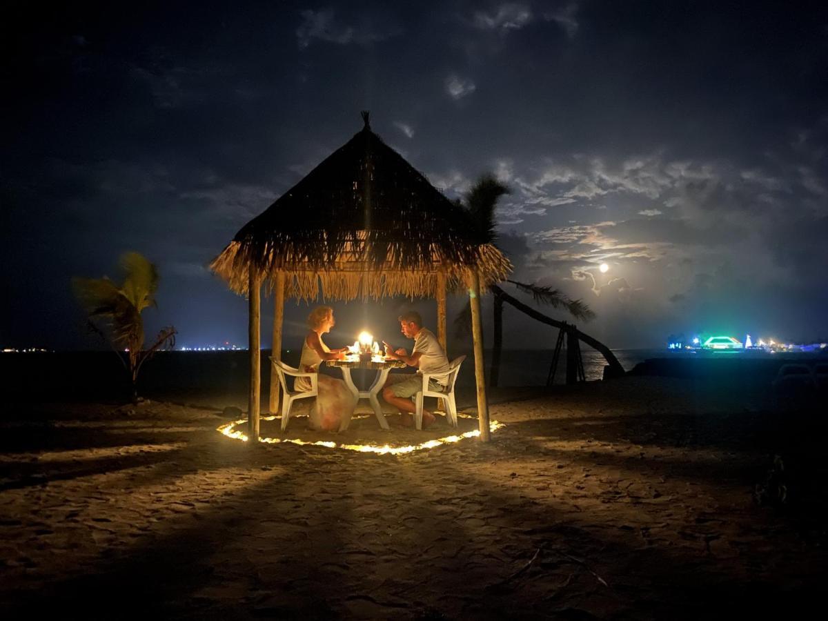 Adroit Beach Inn Guraidhoo  Kültér fotó