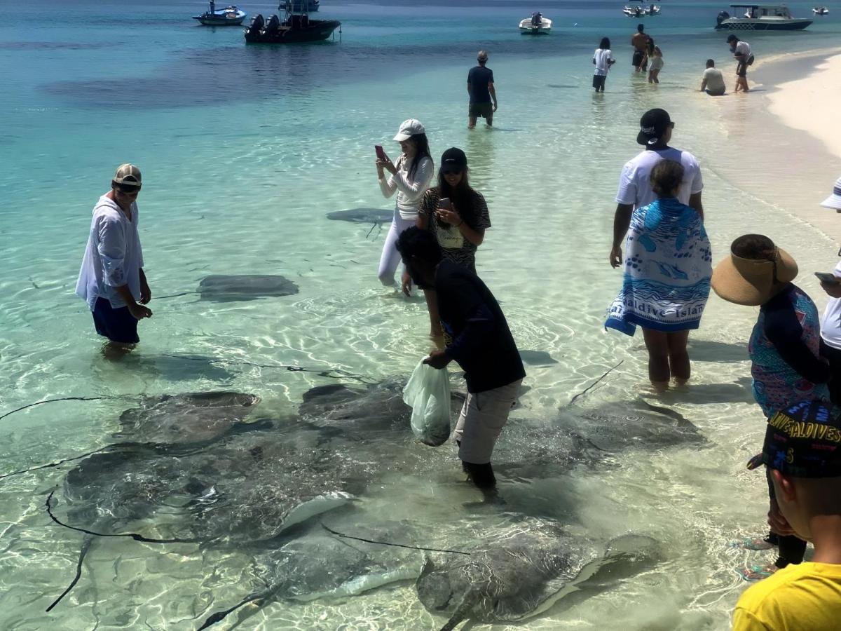 Adroit Beach Inn Guraidhoo  Kültér fotó